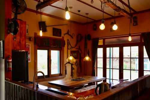 Palvelut, Tongariro Cottage - Hot Tub - Bring Your Dog! in Raurimu