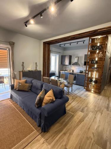 SPQR Luxury apartment with balconies !!!