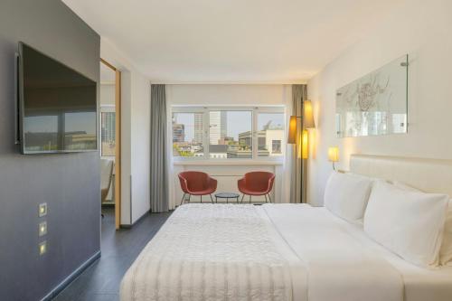 room detail thumbnail 0