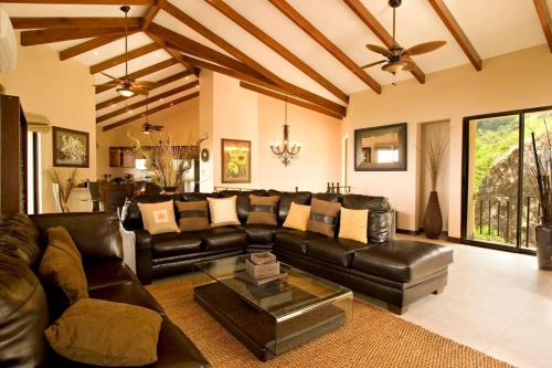 Big Hillside Villa in Potrero with Pool and Panoramic Ocean Views in Potrero