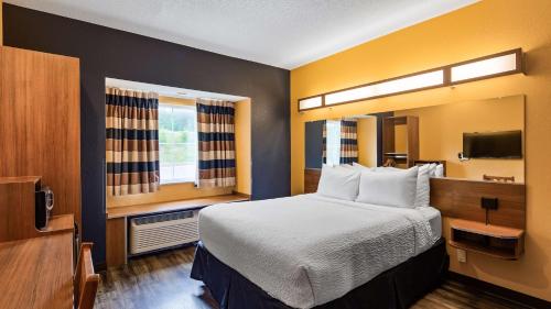SureStay Plus Hotel by Best Western Keyser - image 11