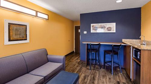 SureStay Plus Hotel by Best Western Keyser - main image