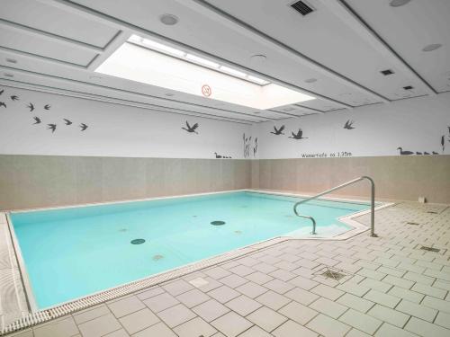 Uima-allas, Ferienpark Freesenbruch Reihenhaus 6b - Schwalbe in Zingst