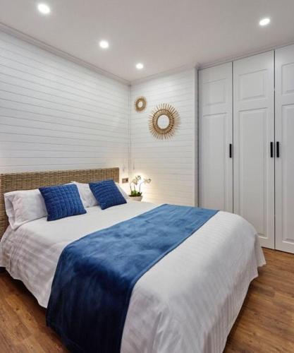 1 double bed, 1 sofa bed