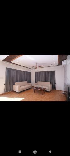 69th Heaven Hotel in Devanahalli
