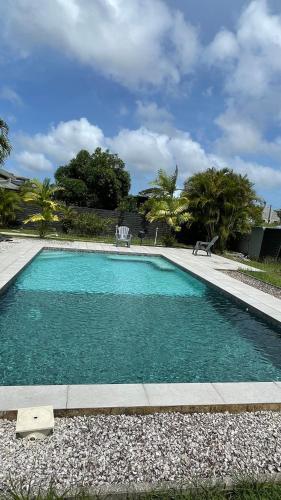T3 moderne avec piscine proche de Family Plaza - Location saisonnière - Matoury