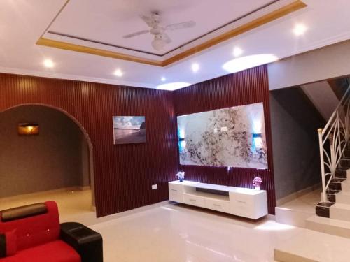 Facilities, Cutting Edge Guest House in Kunkujang Jattaya