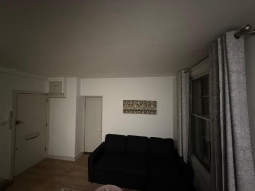 Covent Garden 1-Bed Apt Sleeps 4 7 min to Station - image 4