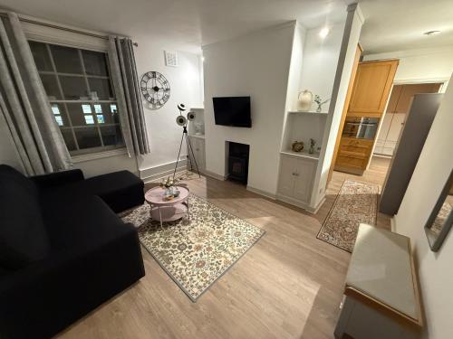 Covent Garden 1-Bed Apt Sleeps 4 7 min to Station - image 10