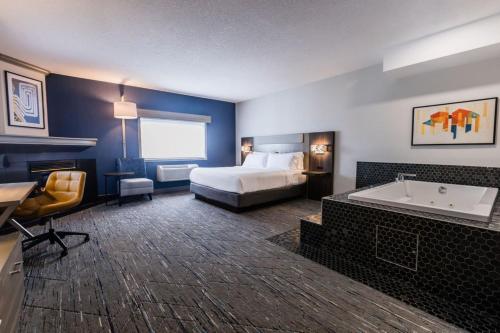 Holiday Inn Express Calgary South By IHG