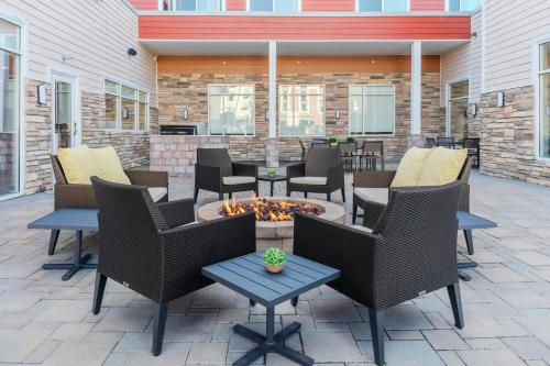 Residence Inn by Marriott Detroit Sterling Heights - image 6