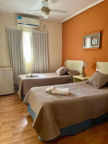 1 twin bed
