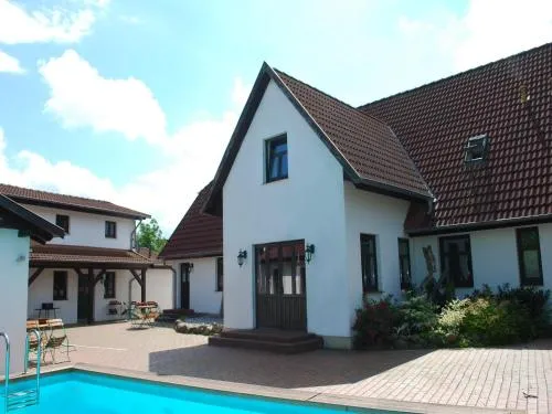 Wohnung in Dargun mit Schwimmbad in Barlin, Deutschland
