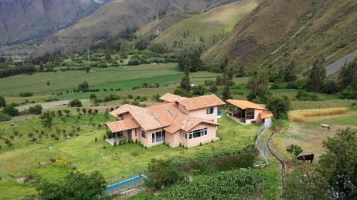 Urubamba Luxury Stay "Suyana Wasi"