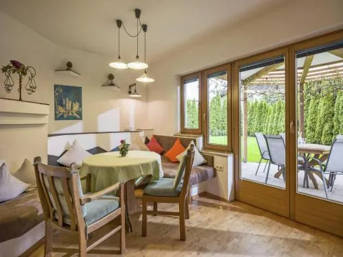 Residence in Kaltenbach near ski lifts in Kaltenbach, Österreich