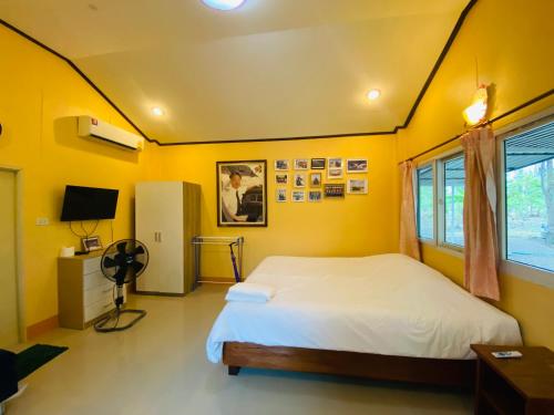 Exterior view of บ้านกลางสวนผึ้ง