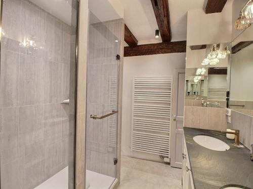 Colmar : Appartement 6 pers charme et modernité centre-ville parking inclus - FR-1-722-14 - image 4