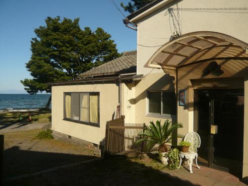 Youth Hostel WANIHAMA-Beach side Lake BIWA