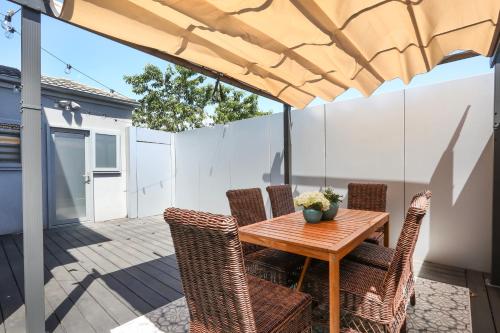 Erkély/terasz, Home Away From Home - Maribyrnong Boutique Townhouse in Footscray