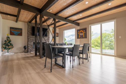 KIBEJE Hakuba by JAMSZ ROYALE