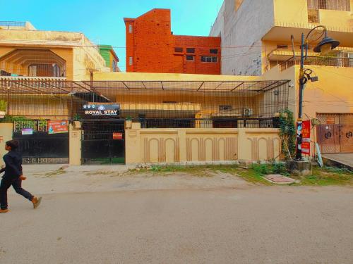 ROYAL STAY NEAR assi ghat in Benarés