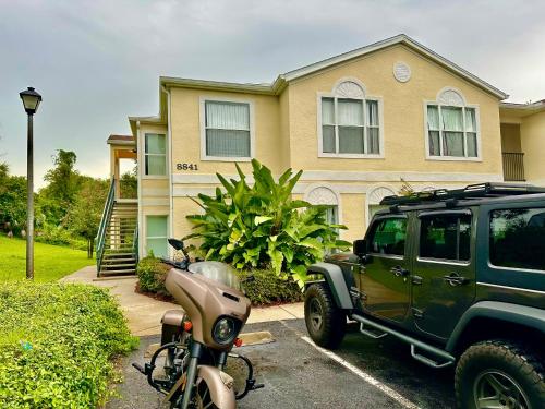 Grand Luxury 3BR Condo Apartment near Disney Parks in Kissimmee, USA