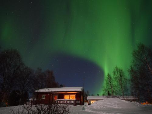 Private Riverside Cabin & Sauna - Northern Lights from Your Terrace in Paranena