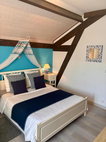 L'Oustaloise (L'Oustaloise - Chambres et table d'hotes pres de Beziers- Alex est cuisinier de metier- Piscine avec) in Faugeres
