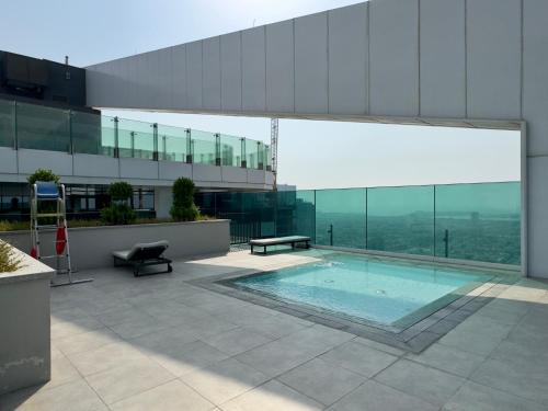 Luxury 2 BR Spectacular Downtown and Sea View next to metro, Dubai (foto 3)