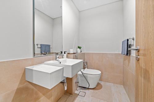 Luxury 2 BR Spectacular Downtown and Sea View next to metro, Dubai (foto 9)