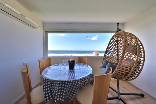 הבית היווני על הים Greek House in Kiryat Yam