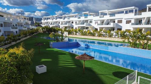SUNNY HILLS lovely apartment – khách sạn tại Golf Bahia