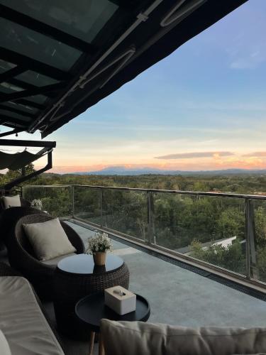 Étterem, โรงแรมม่านฟ้า in Pha Sing