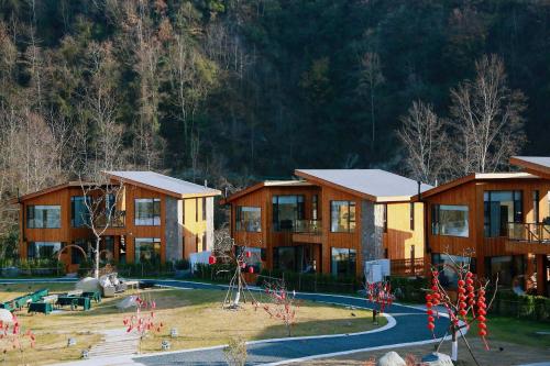 Old River Story Art Mountain Retreat - Mianyang