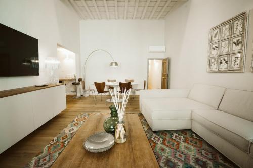 Elegant Oltrarno - 2 King bedroom - walk to Pitti