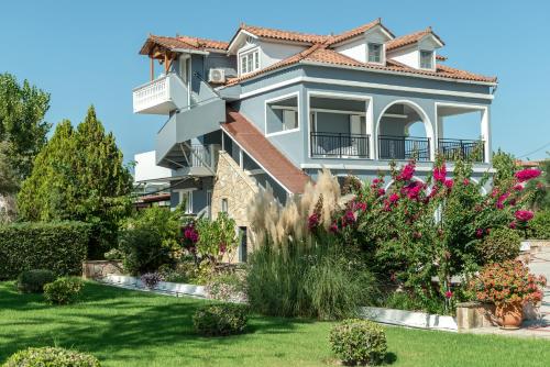 Sofia - Yiota Studios & Apartments 5