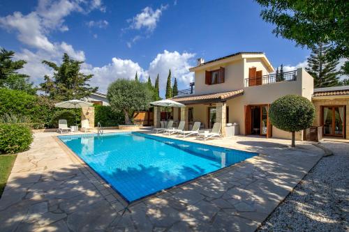 المنظر الخارجي, Beautiful Villa Pera with private pool and lovely gardens, Aphrodite Hills in كوكليا