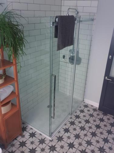 The Cube at No. 21. Modern & Stylish getaway., Илфракомб (фото 8)
