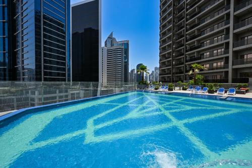 Cozy & Spacious 2 BHK Downtown 