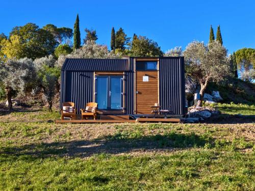 Olivo Nomade X by Tiny Away in Castelnuovo di Farfa