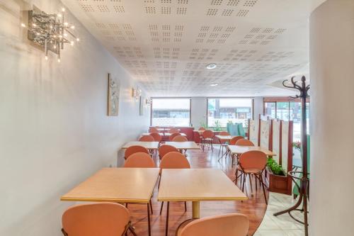 Food and beverages, Contact Hotel des Deux Moulins Limoges - Proche de la gare in Limoges