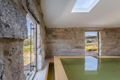 ทัศนียภาพ, Lemon Villa with Private Indoor Heated Pool - Oporto Lemon Farm, near Porto in วาลเปเดร
