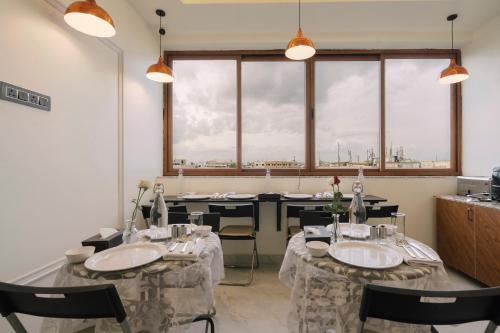 Restaurante, RCC Hotels Gachibowli in Hyderabad