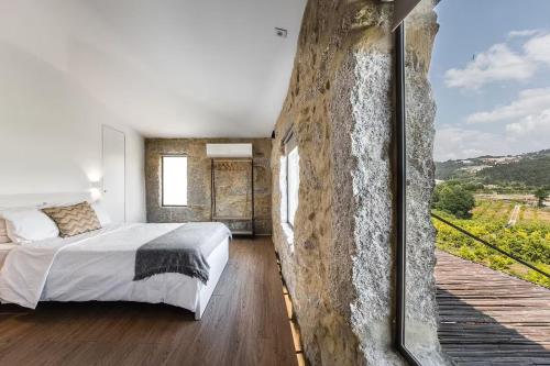 Romantic Lemon Grove Cottage with Private Pool - Oporto Lemon Farm, near Porto in วาลเปเดร
