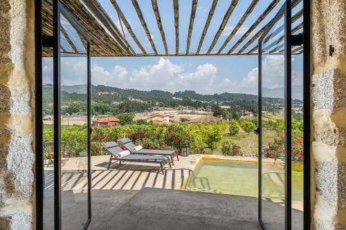 สภาพแวดล้อมโดยรอบ, Romantic Lemon Grove Cottage with Private Pool - Oporto Lemon Farm, near Porto in วาลเปเดร