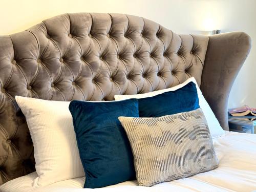 Angel MINT Apartment - FREE PARKING - Balcony Room Type - Two-Bedroom Deluxe Apartment with Balcony