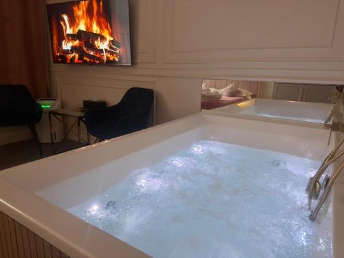 Apartament z Jacuzzi Kraków GLAMOUR Starowiślna, Krakov