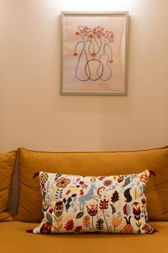 Cozy 1BR Apt near Acropolis & Metro In Koukaki - image 4
