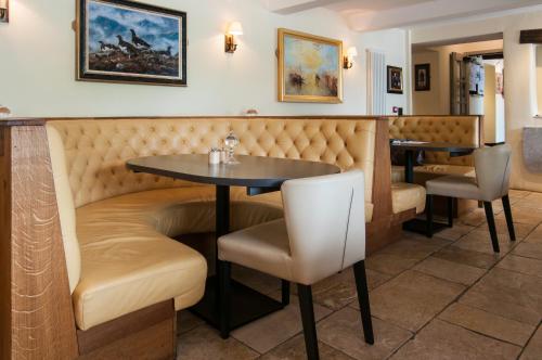 The Fleece Inn - image 14