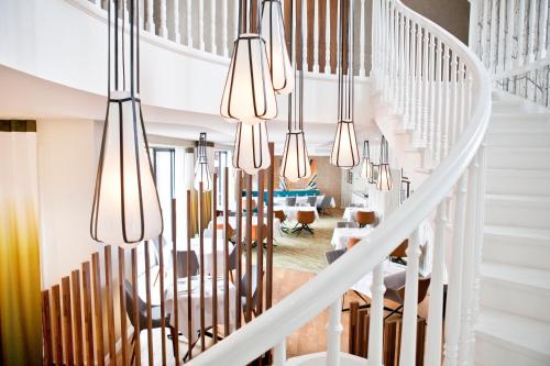 餐廳, Hotel Le Saint Gelais in 安古蘭市中心